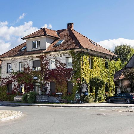 Hotel Sporn Radomlje Exterior photo